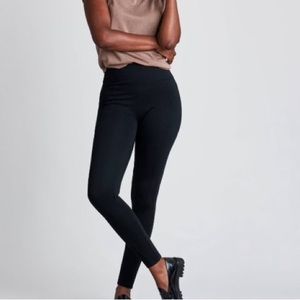 Assets By Spanx Ponte Shaping Leggings